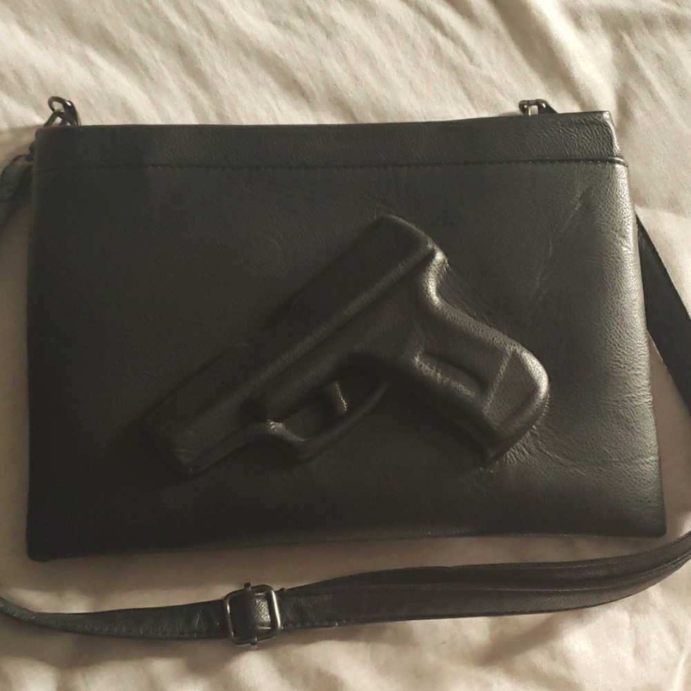 Viewer & Vandam Black Leather Gun Clutch